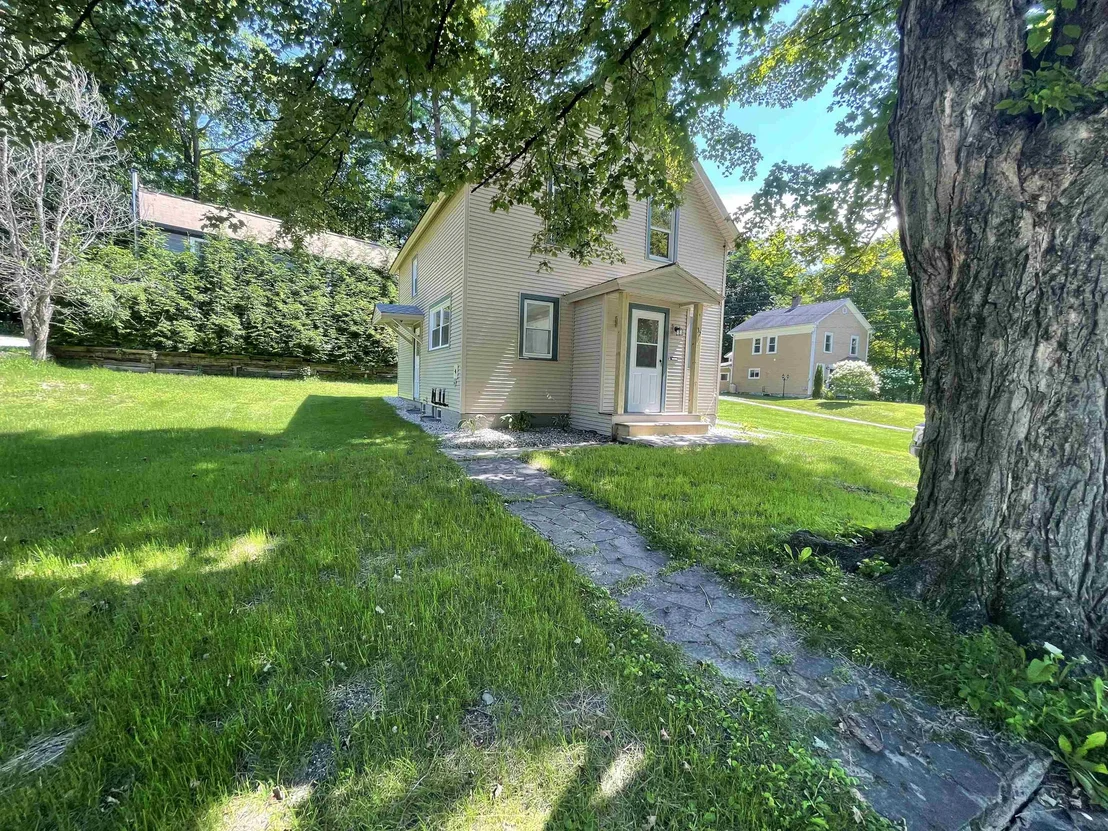 Photo of 32 Pleasant