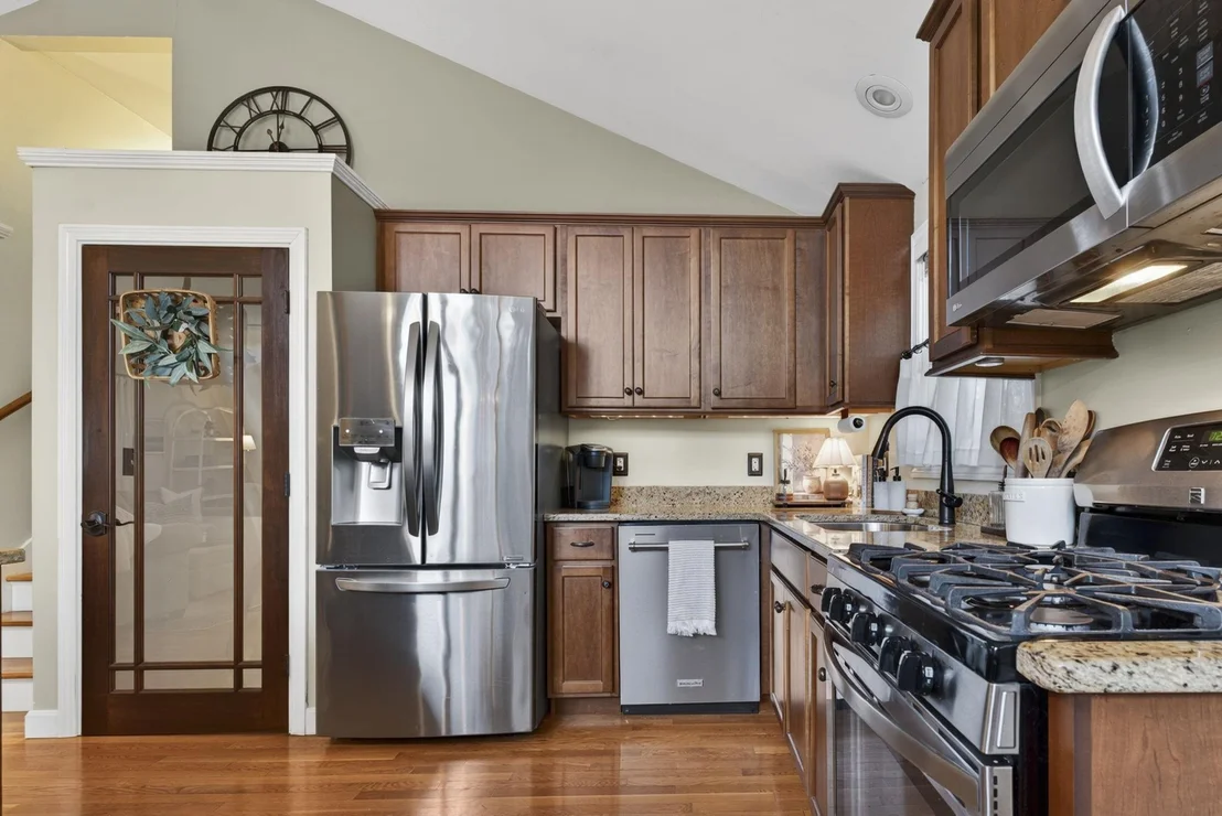 Photo of 130 Colgate