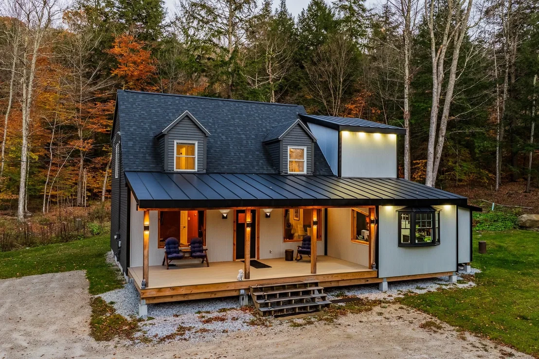 Photo of 550 Finbars Forest