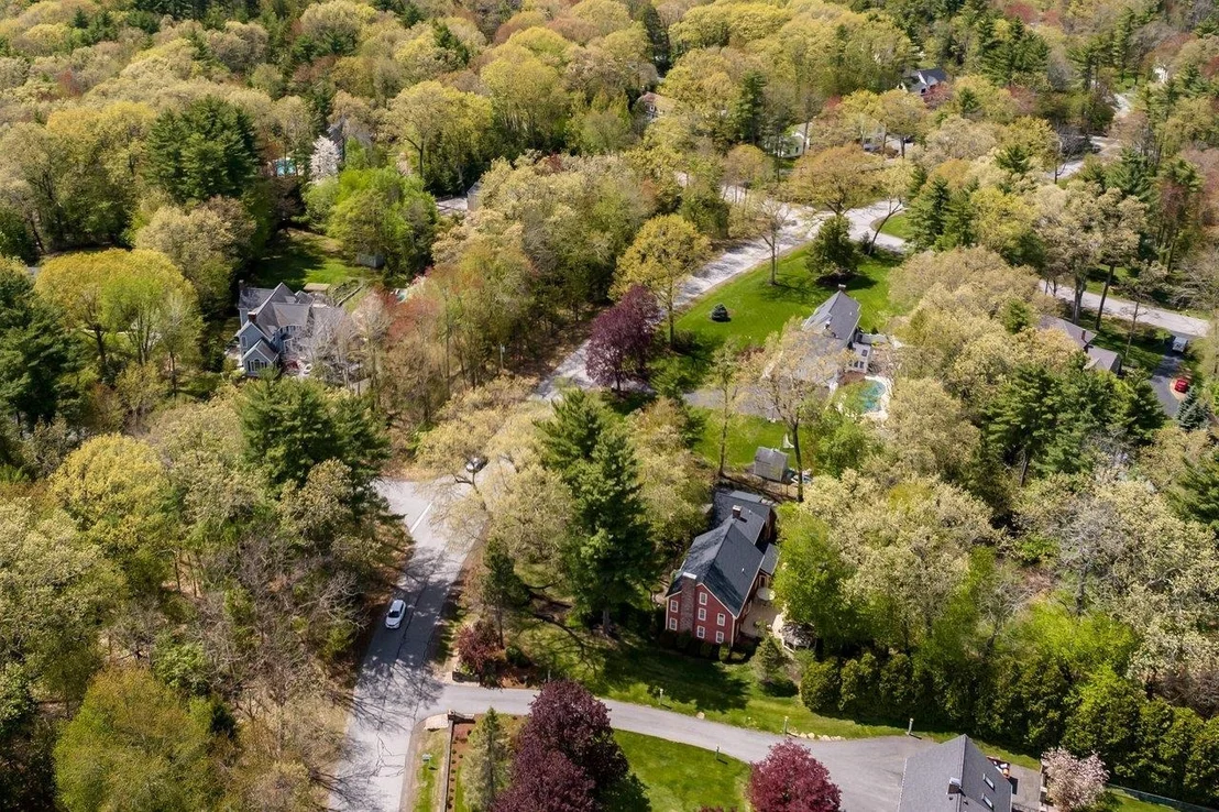 Photo of 14 Winding Brook