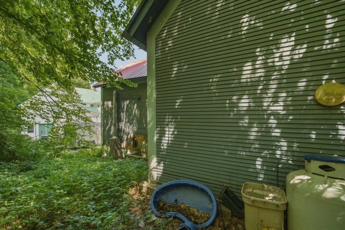 Photo of 200 Lower Main