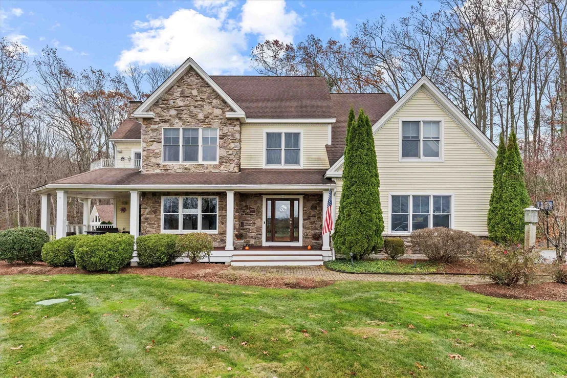 Photo of 71 Deer Hill