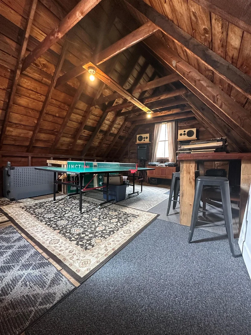 Photo of 8 Main