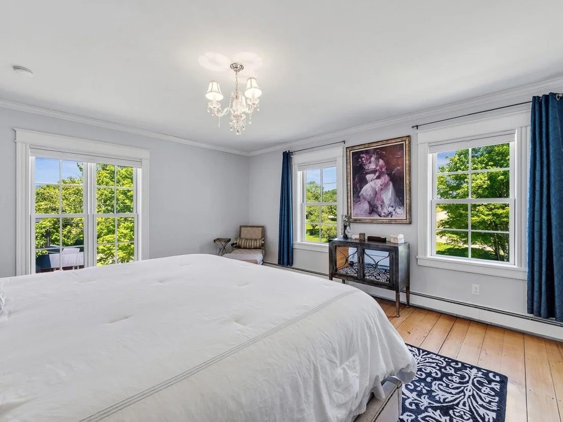 Photo of 609 Common