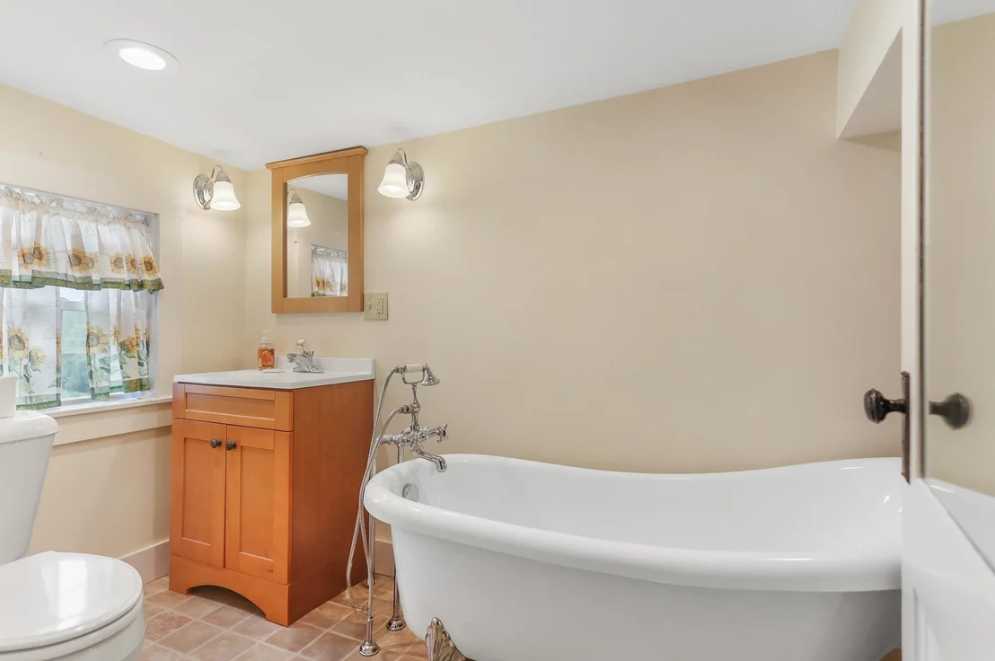 Photo of 32 Bean Hill
