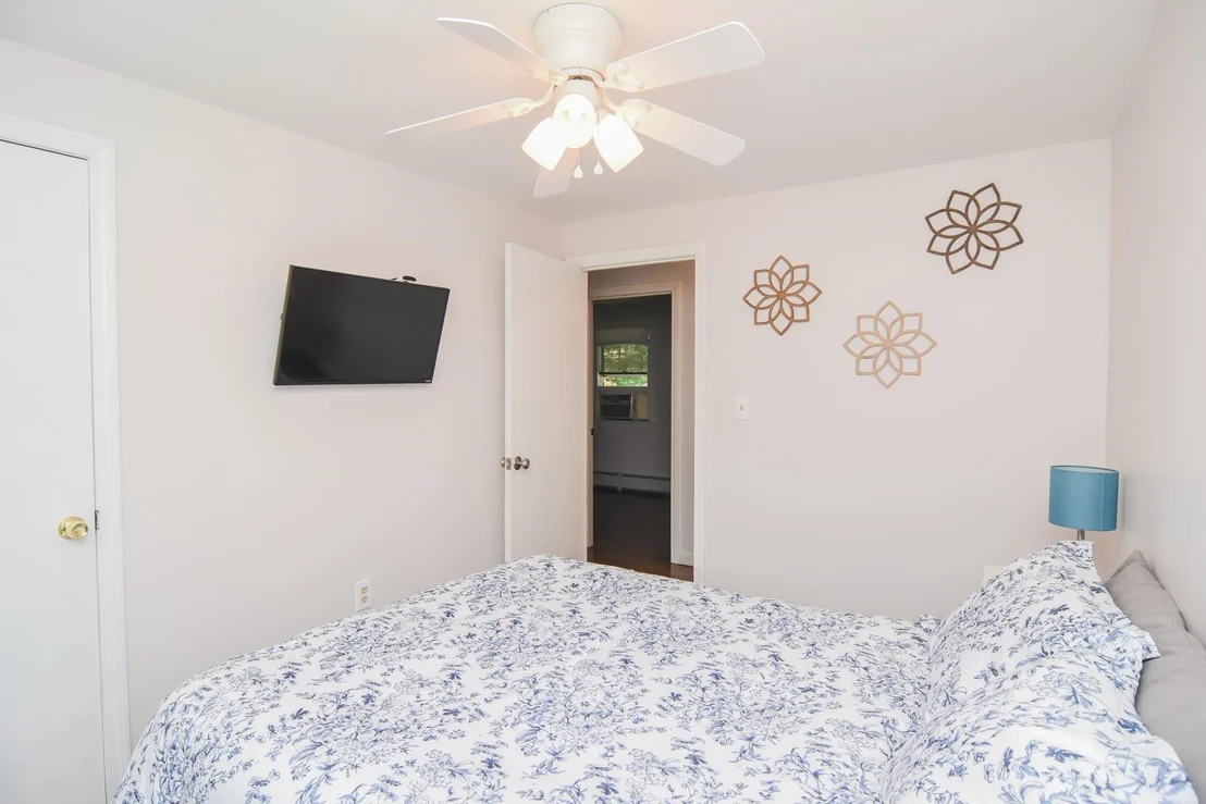 Photo of 3 Greenleaf