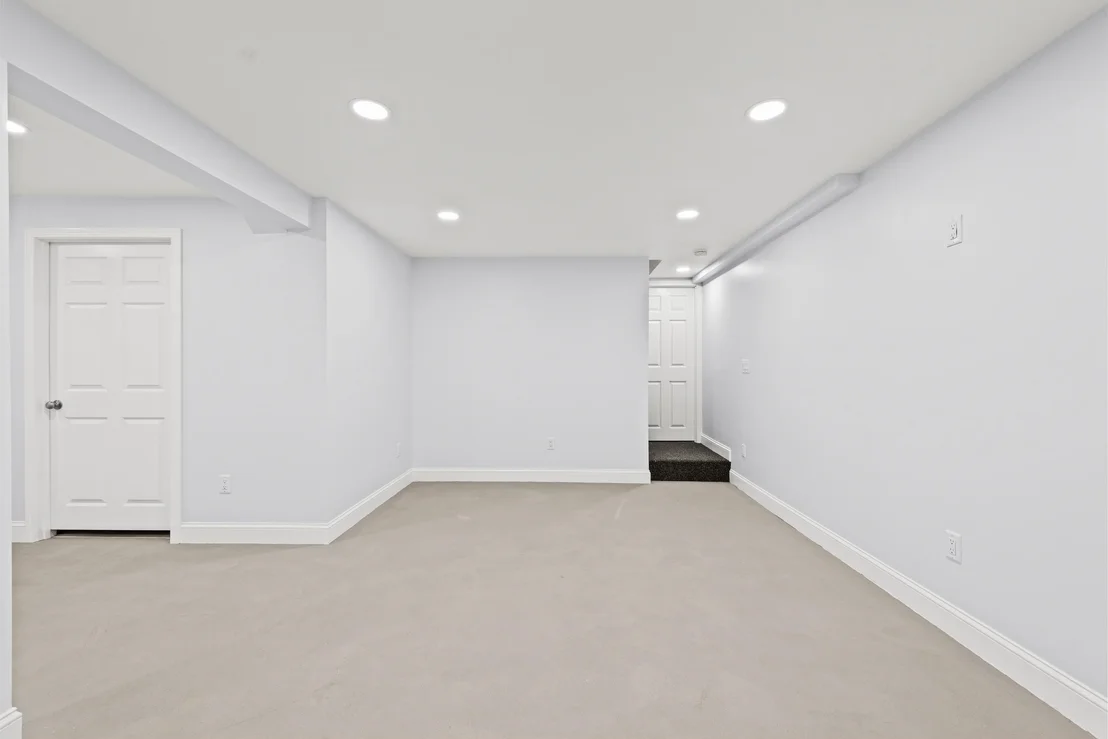 Photo of 14 Davis