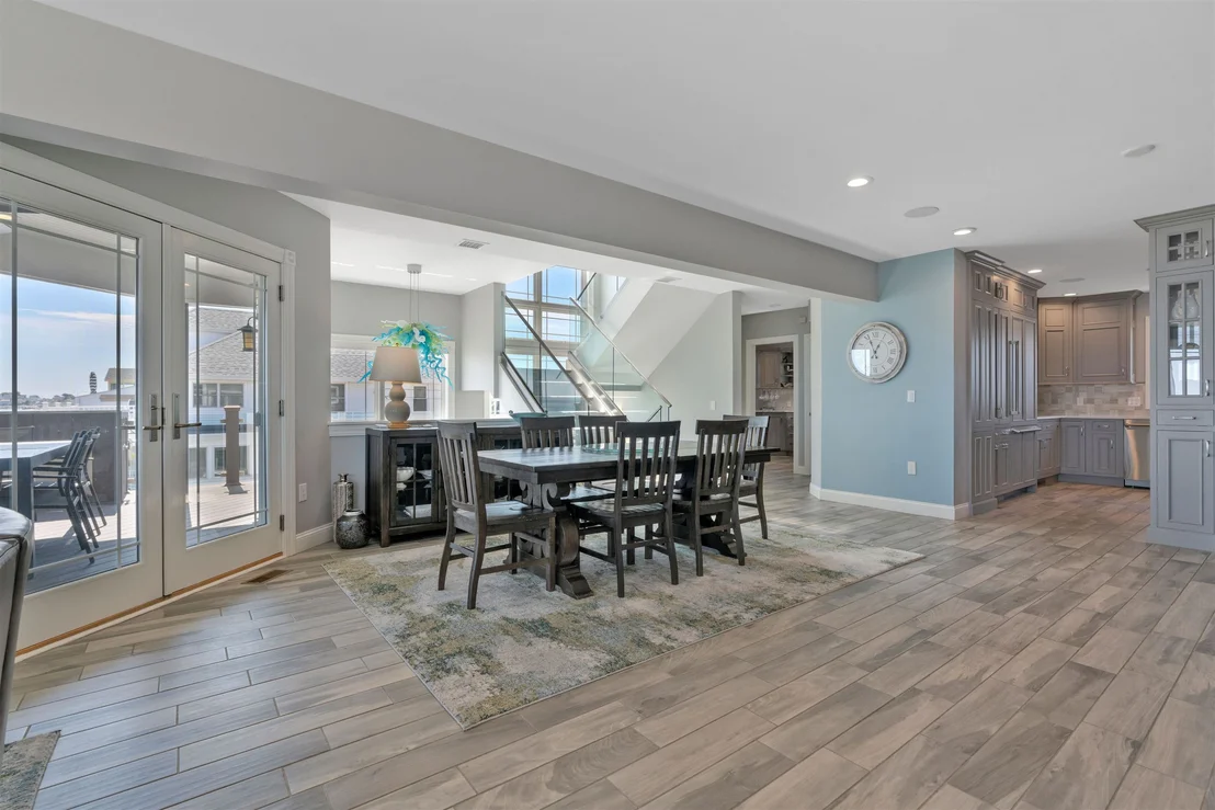 Photo of 741 Ocean