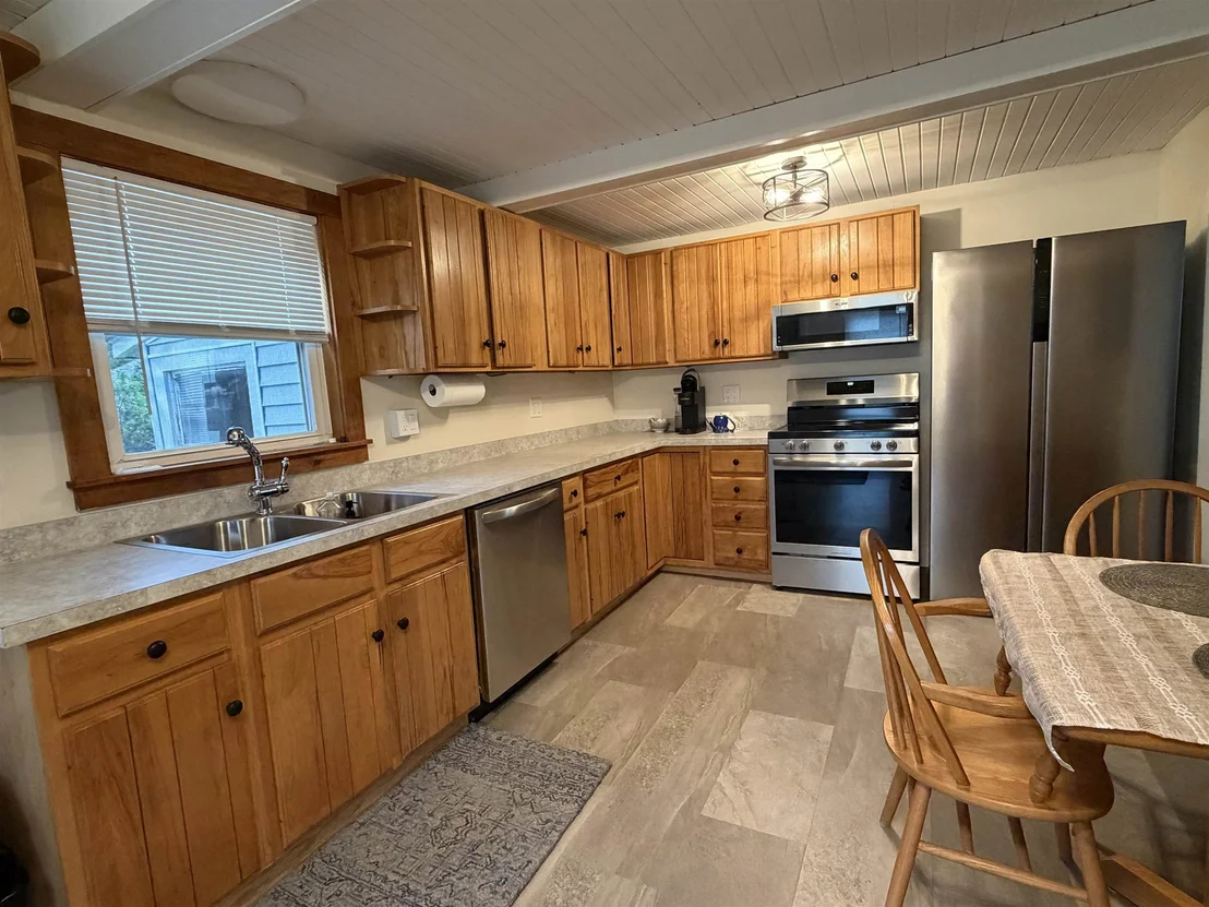 Photo of 24 Pine