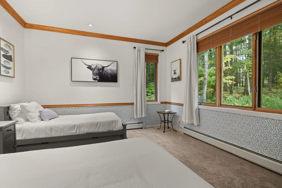 Photo of 835 Alpine View