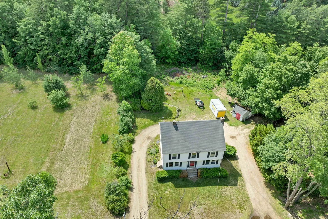 Photo of 652 West Side