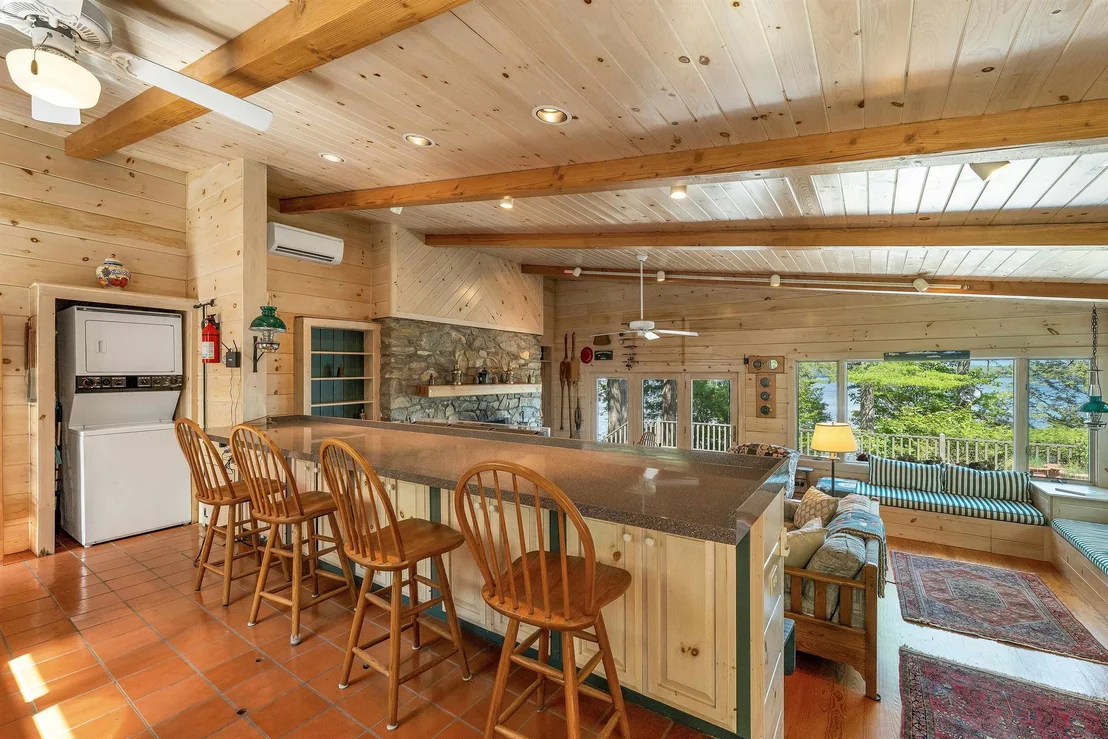 Photo of 41 Pine Island