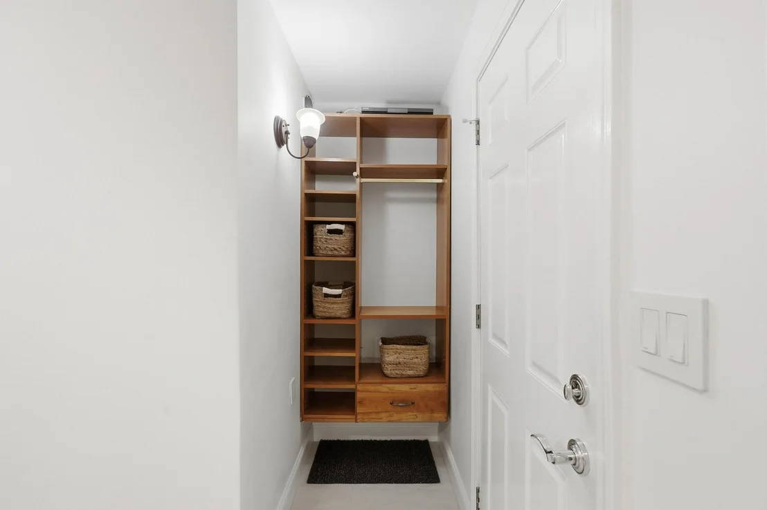 Photo of 8 Bear Hill