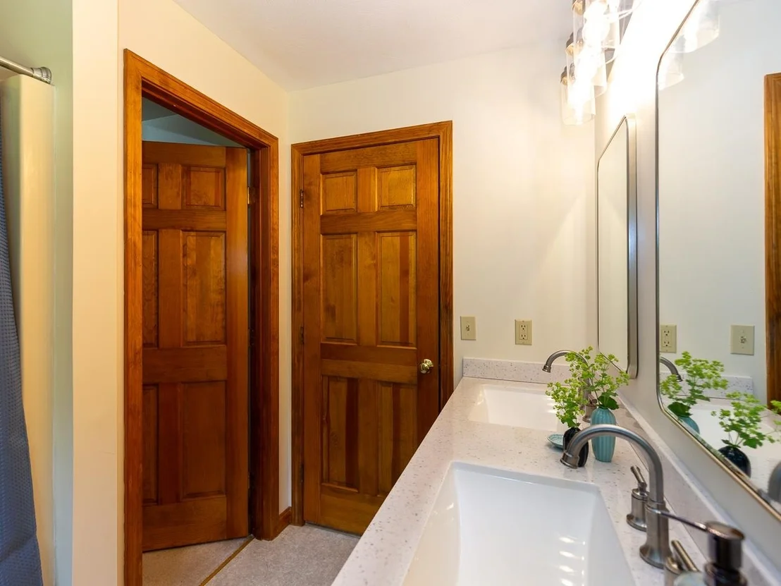 Photo of 6 Tamarack