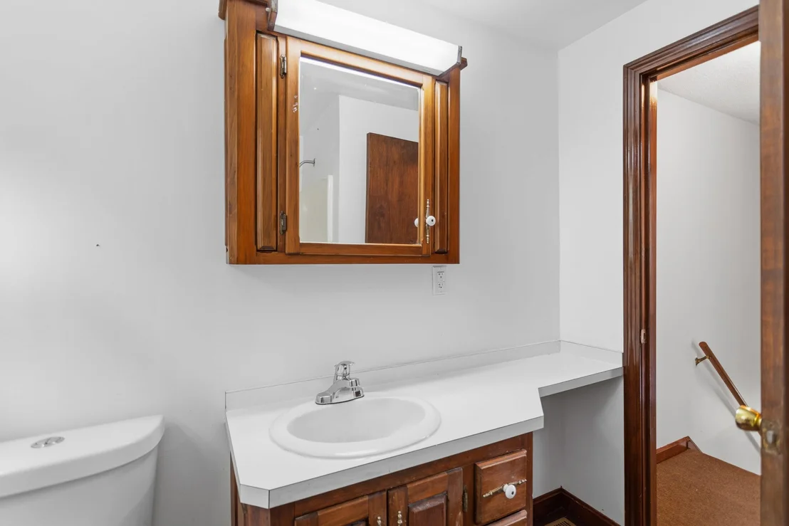 Photo of Unit UNITLUNITR at 31 Juniper