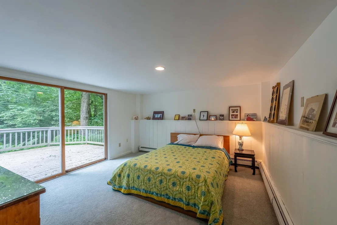 Photo of 477 Morgan