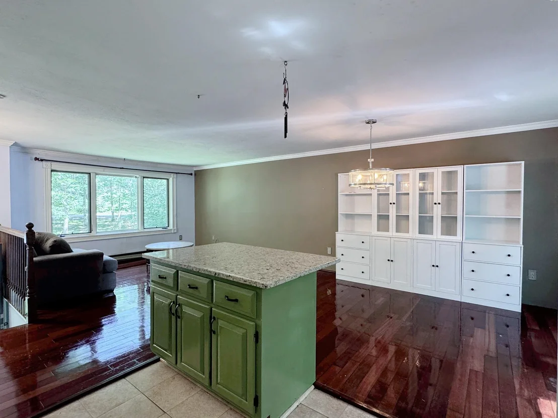 Photo of 6 Saddlepath