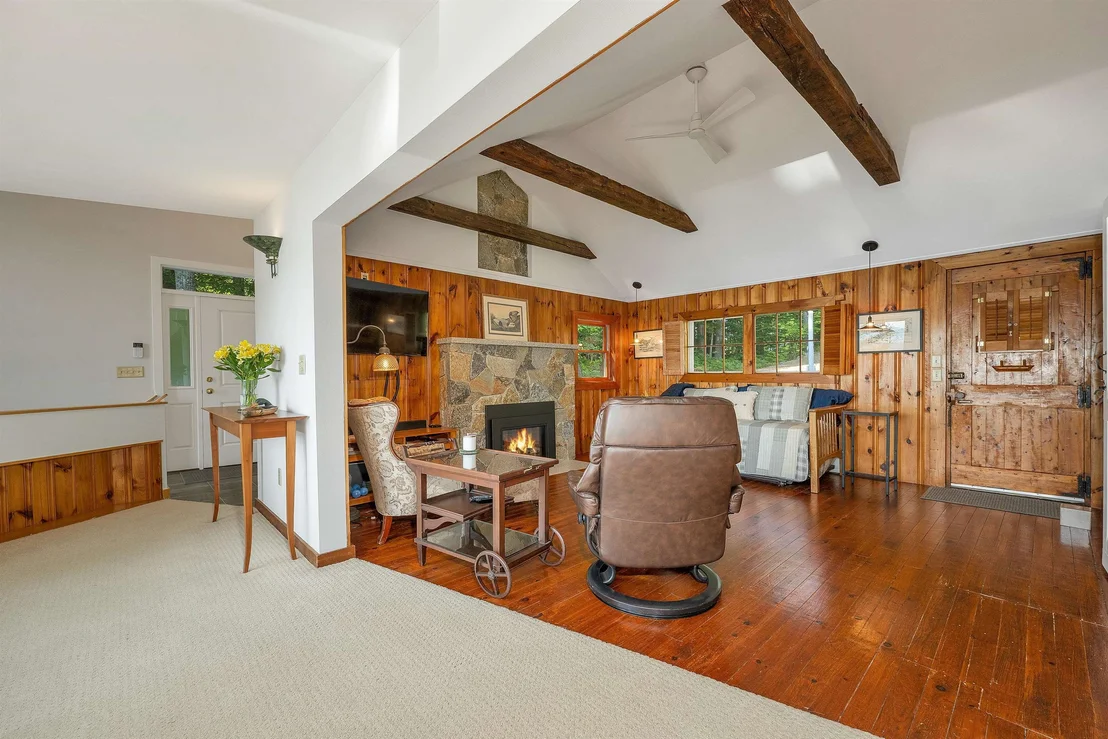 Photo of 41 Meaders Point