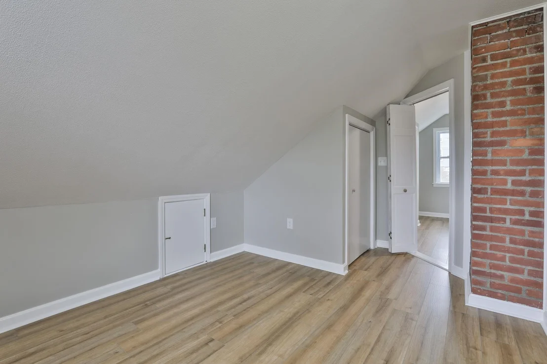 Photo of 17 Derry