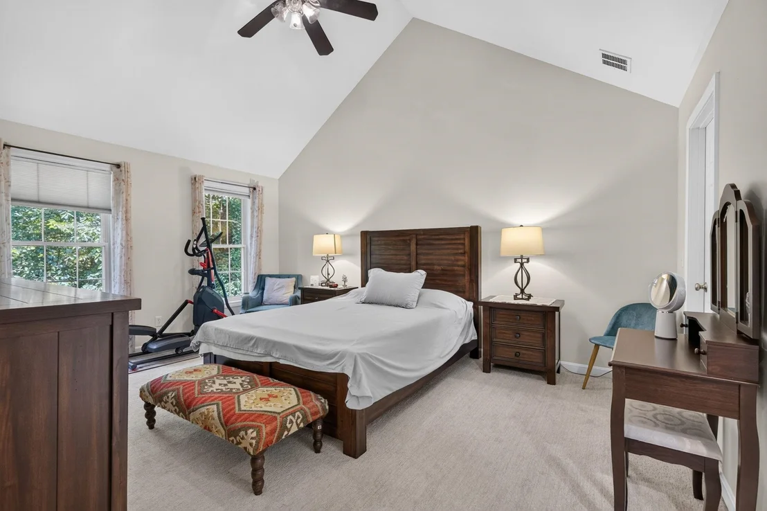 Photo of 14 Holton