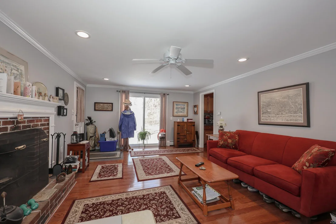 Photo of 21 Todd