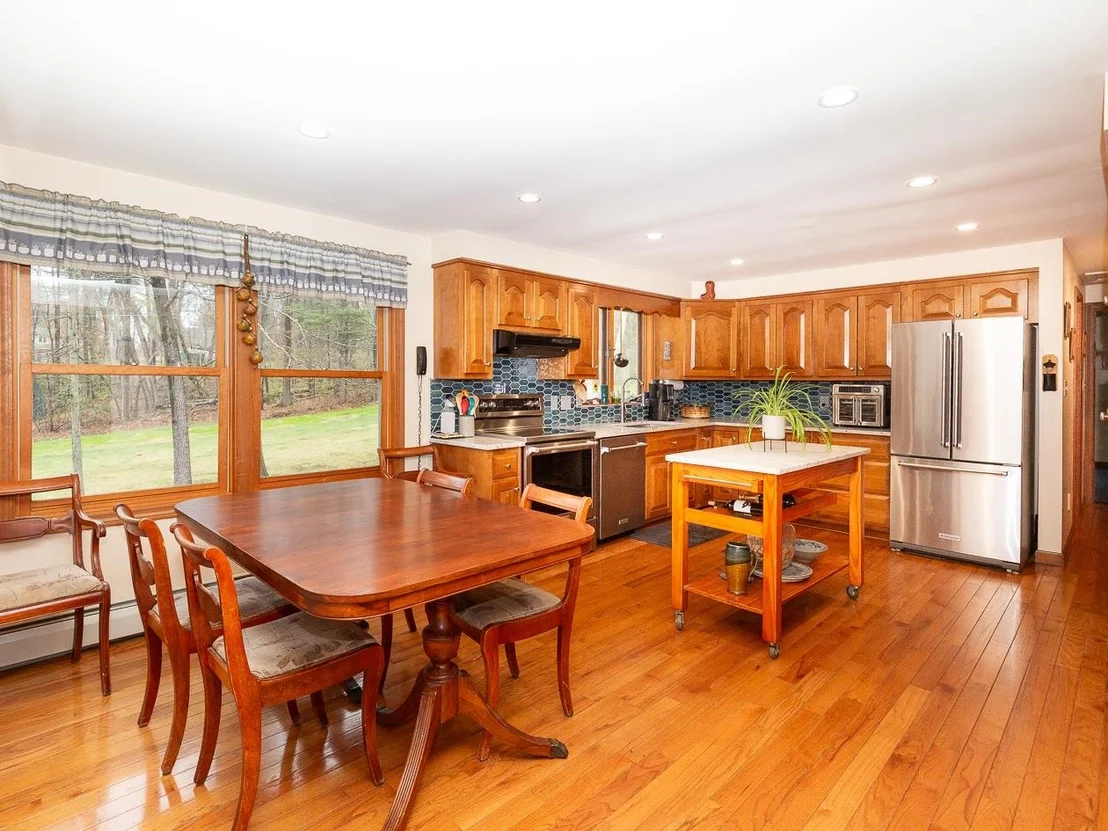 Photo of 8 Laurel