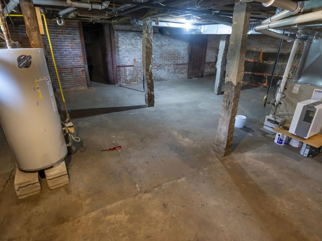 Photo of 4614 Brook