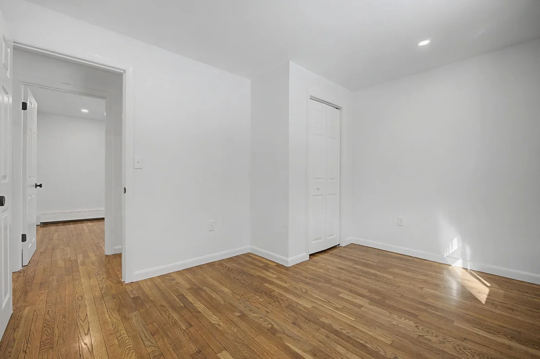 Photo of 12 Davis
