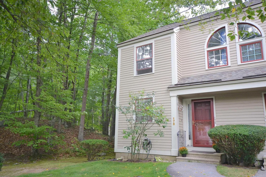 Photo of Unit 178 at 1465 Hooksett