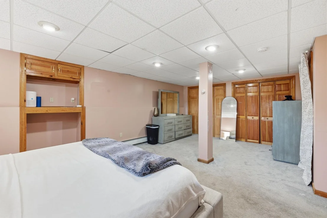 Photo of 12 Constance