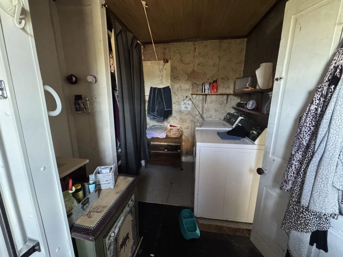 Photo of 166 Perley