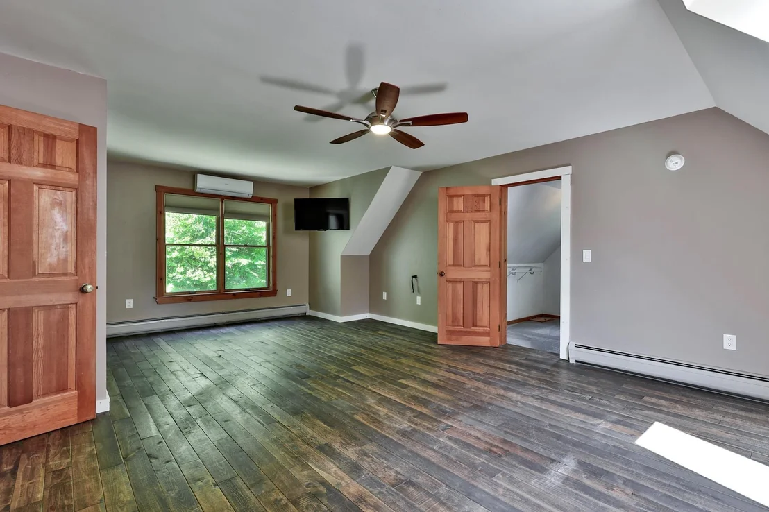 Photo of 38 Stony Brook