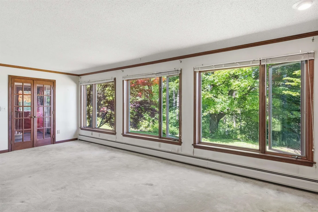 Photo of 1572 Skyline