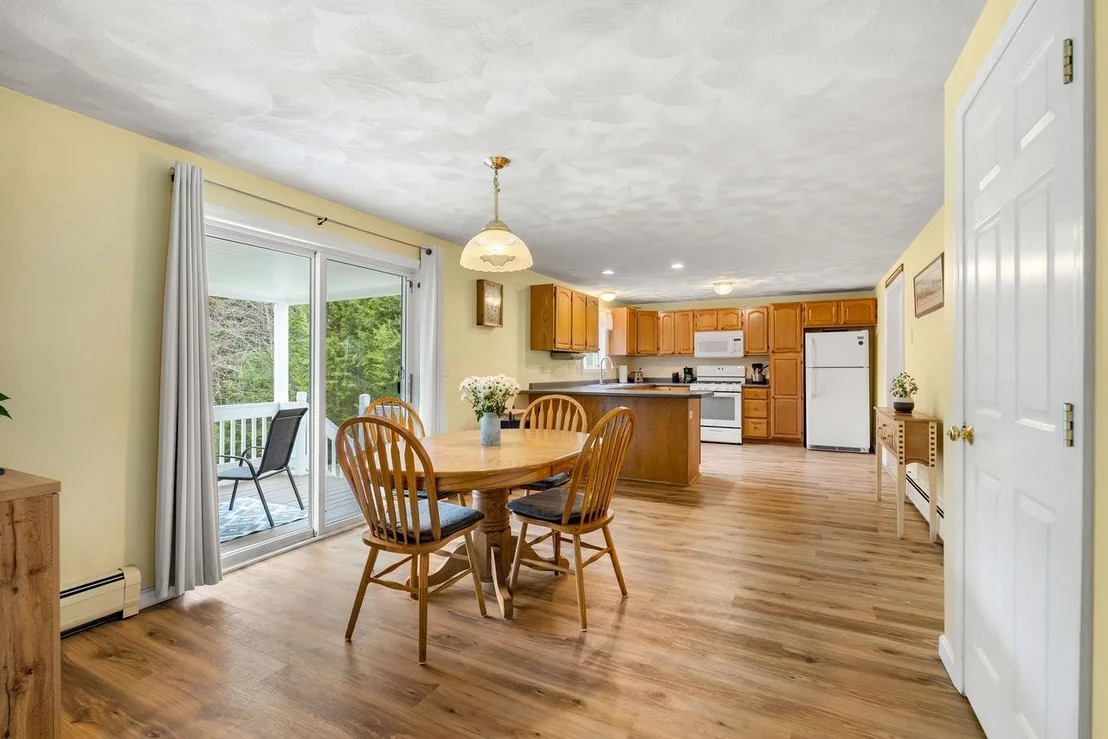 Photo of 496 Loudon