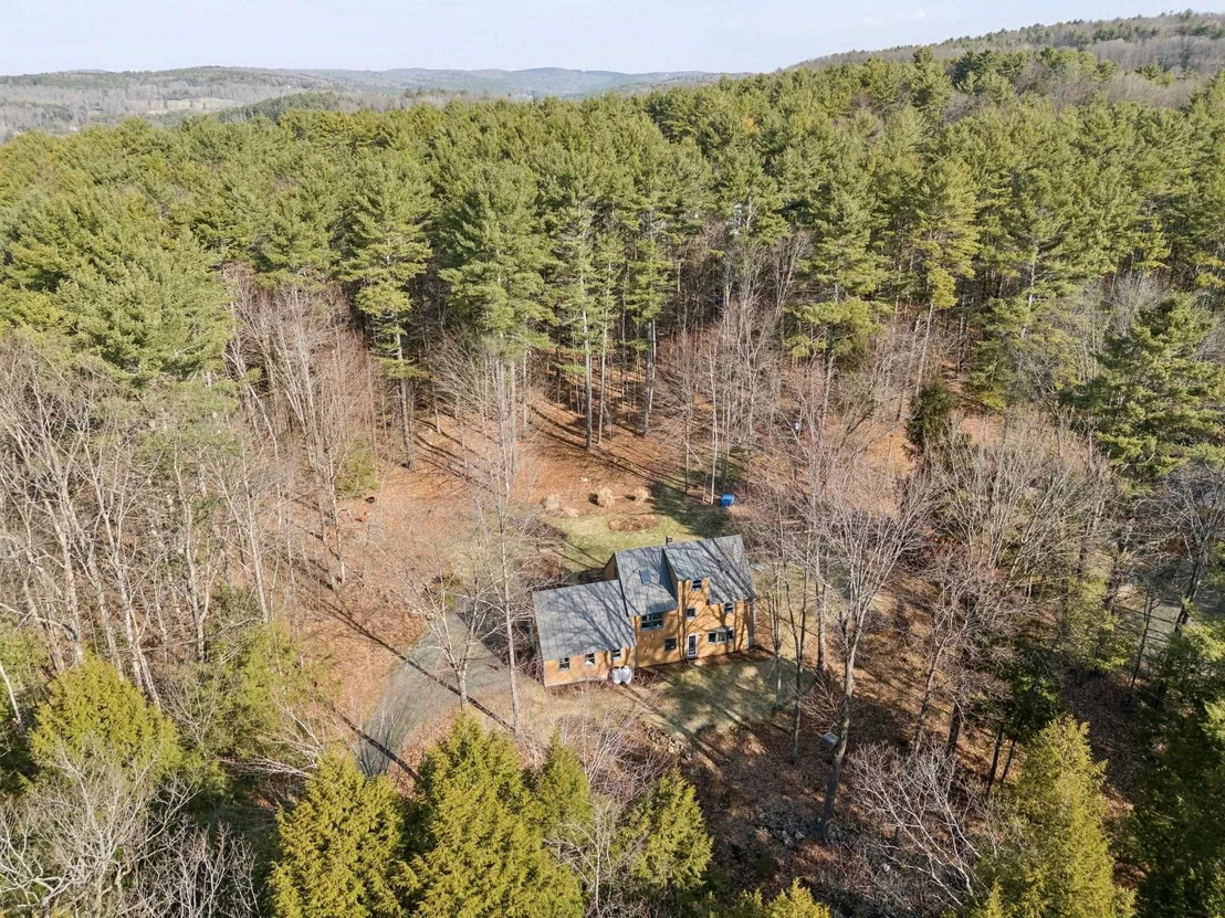 Photo of 455 Hawk Pine