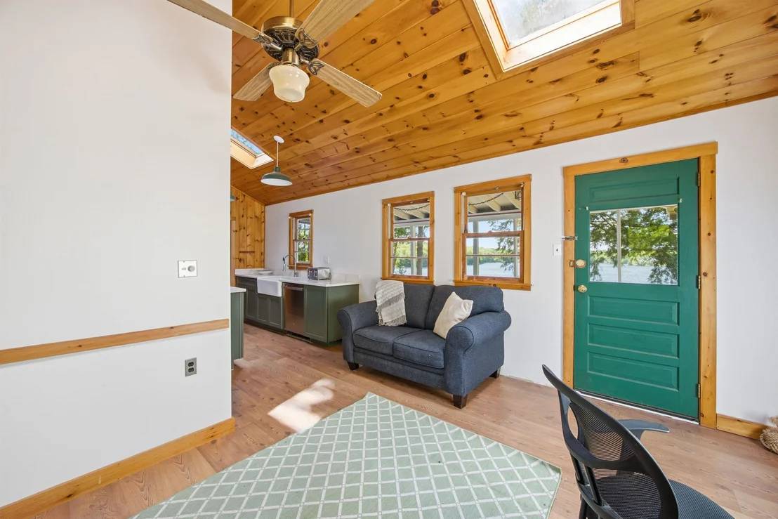 Photo of 310 Hemlock