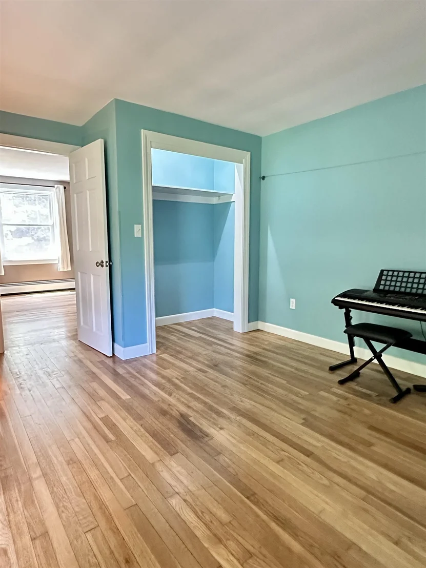 Photo of 720 Pine Banks