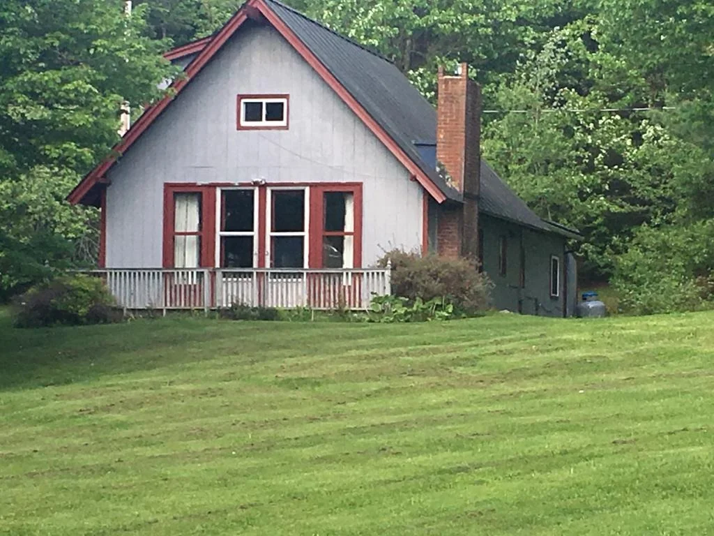 Photo of 1486 West Hill