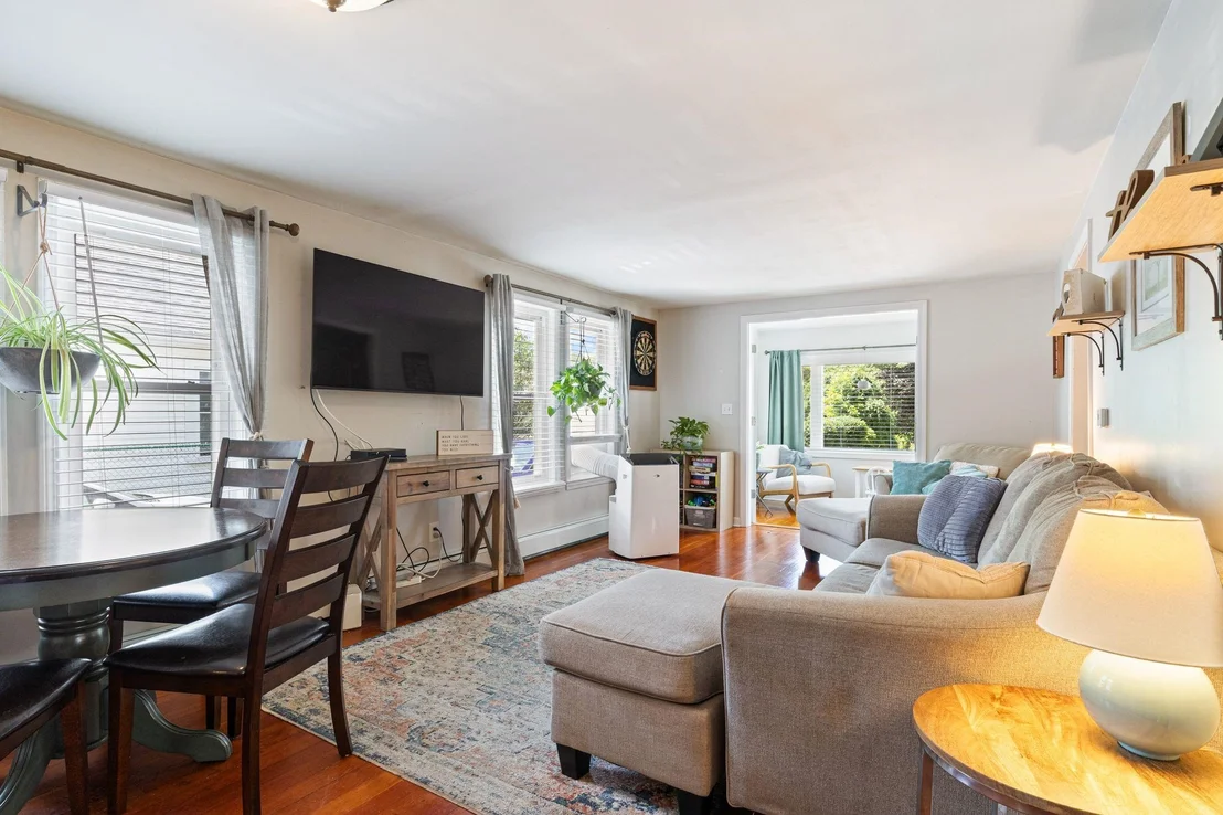 Photo of 30 Whittier