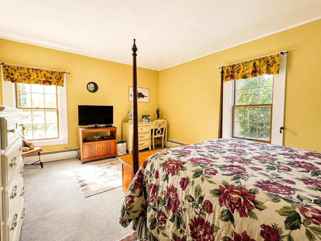 Photo of 212 Thrall