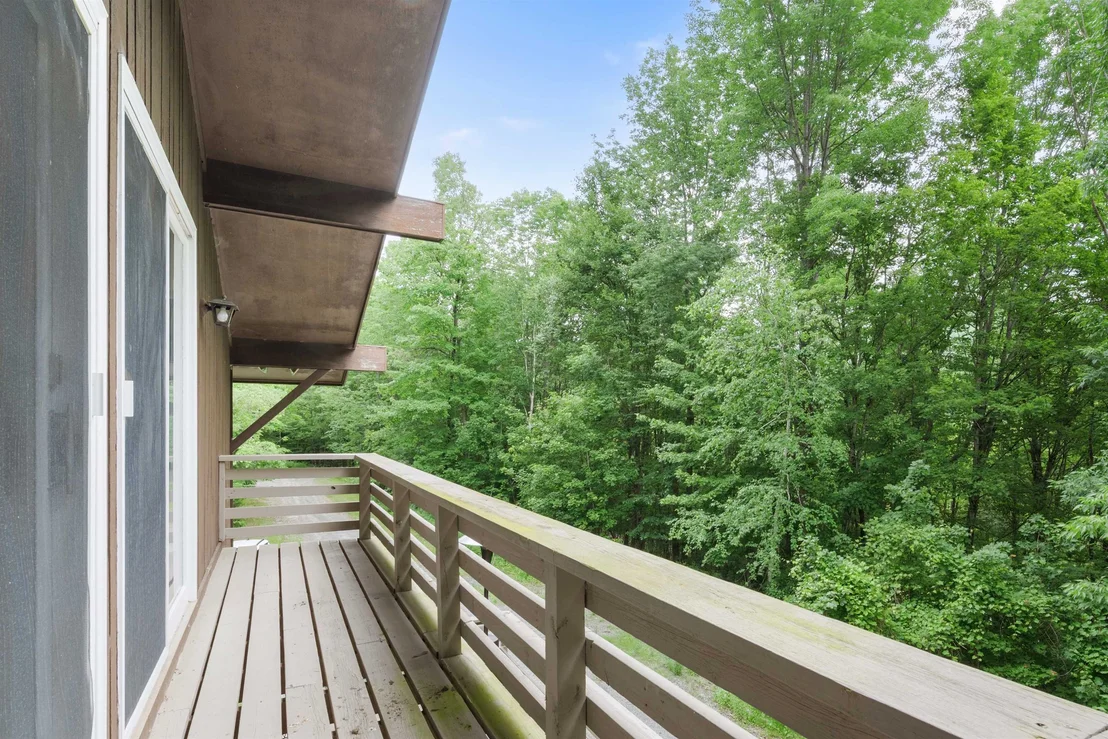 Photo of 153 Eagle Rock