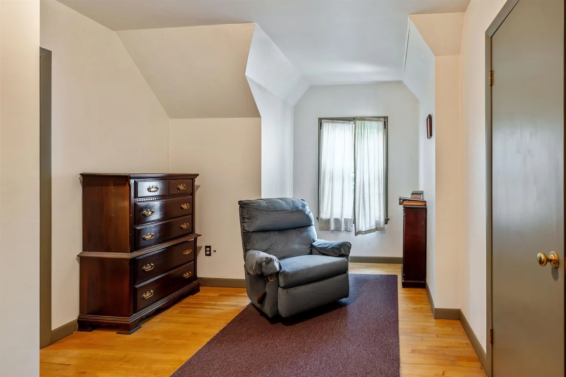 Photo of 295 Main