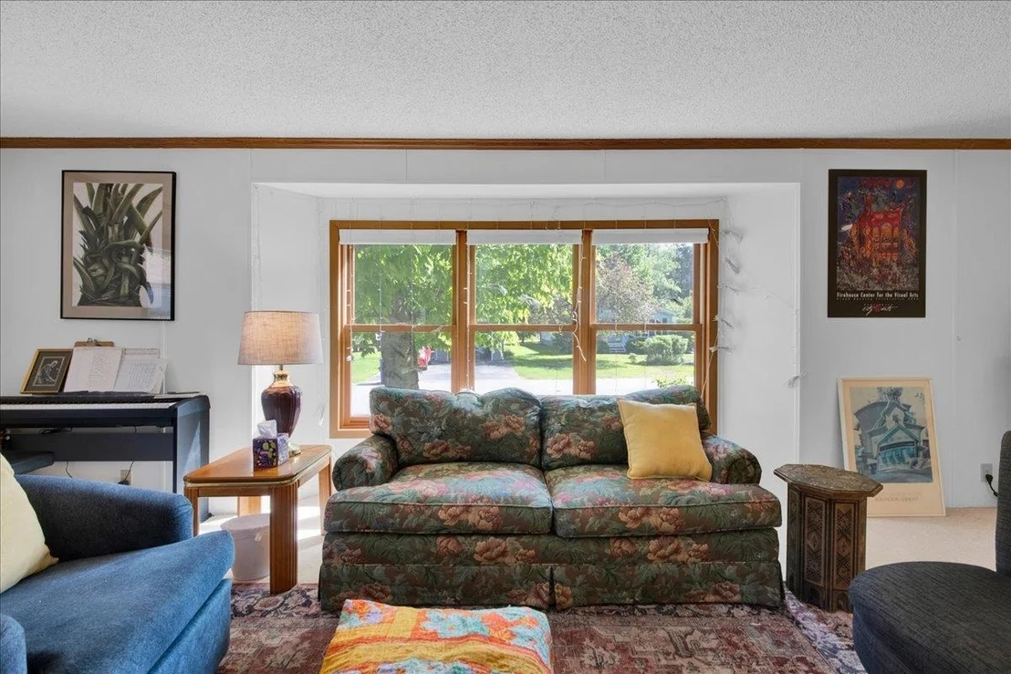 Photo of 107 Williston Woods
