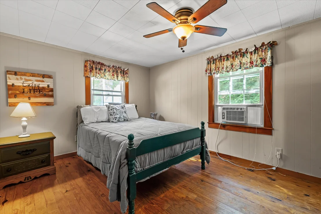 Photo of 42 Brewster