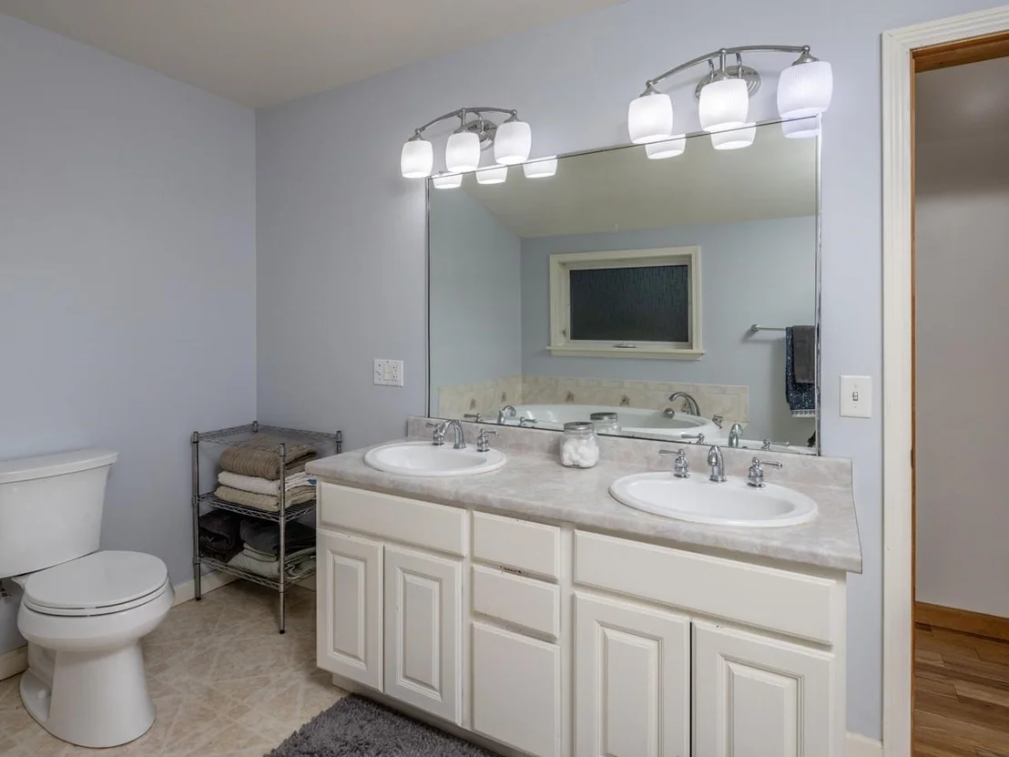 Photo of 140 Austin