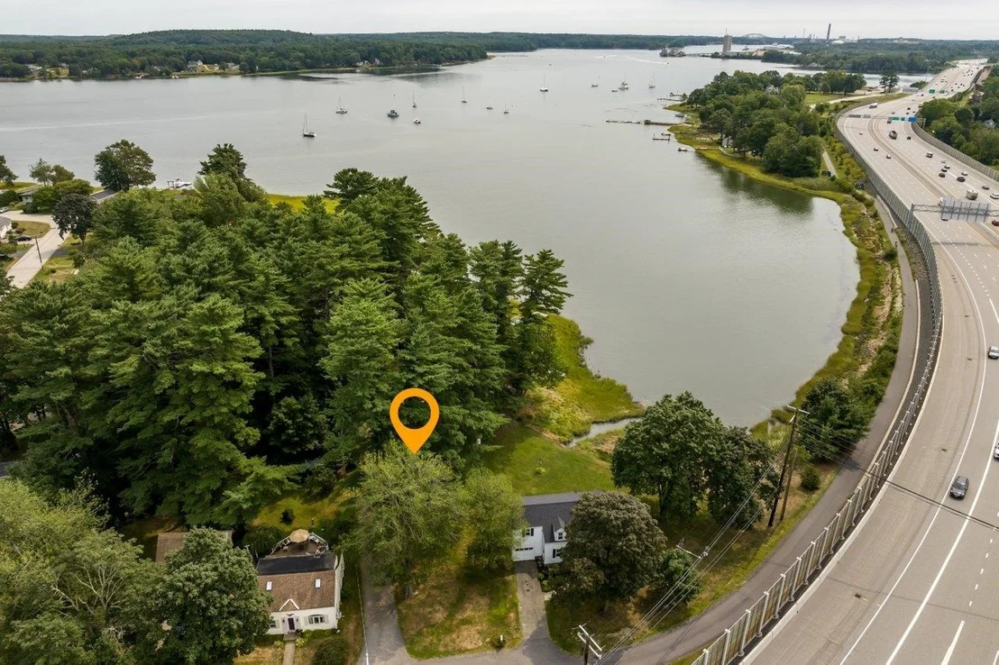 Photo of 348 Dover Point