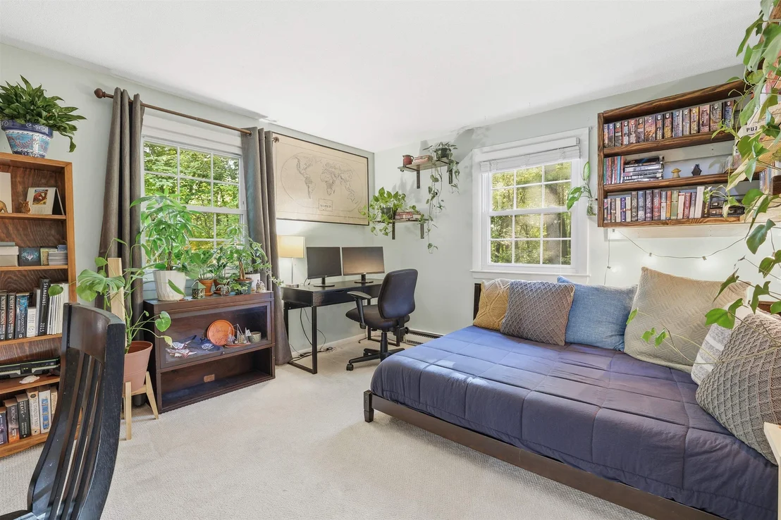 Photo of 65 Londonderry