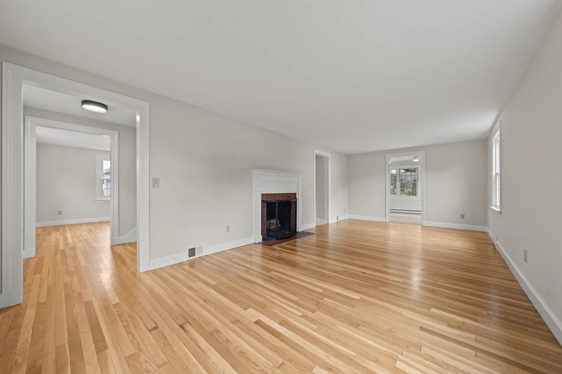 Photo of 9 Hillside