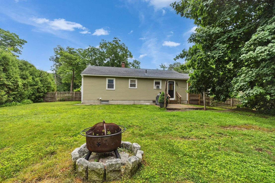 Photo of 17 Maple