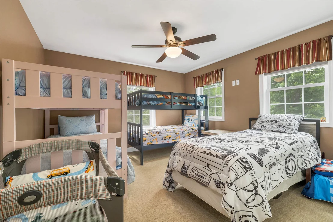 Photo of 142 Raymond